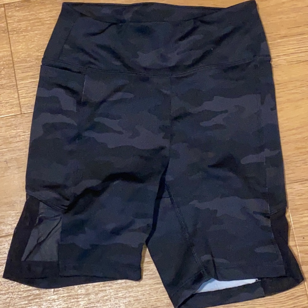 Pink, size extra small, biker shorts